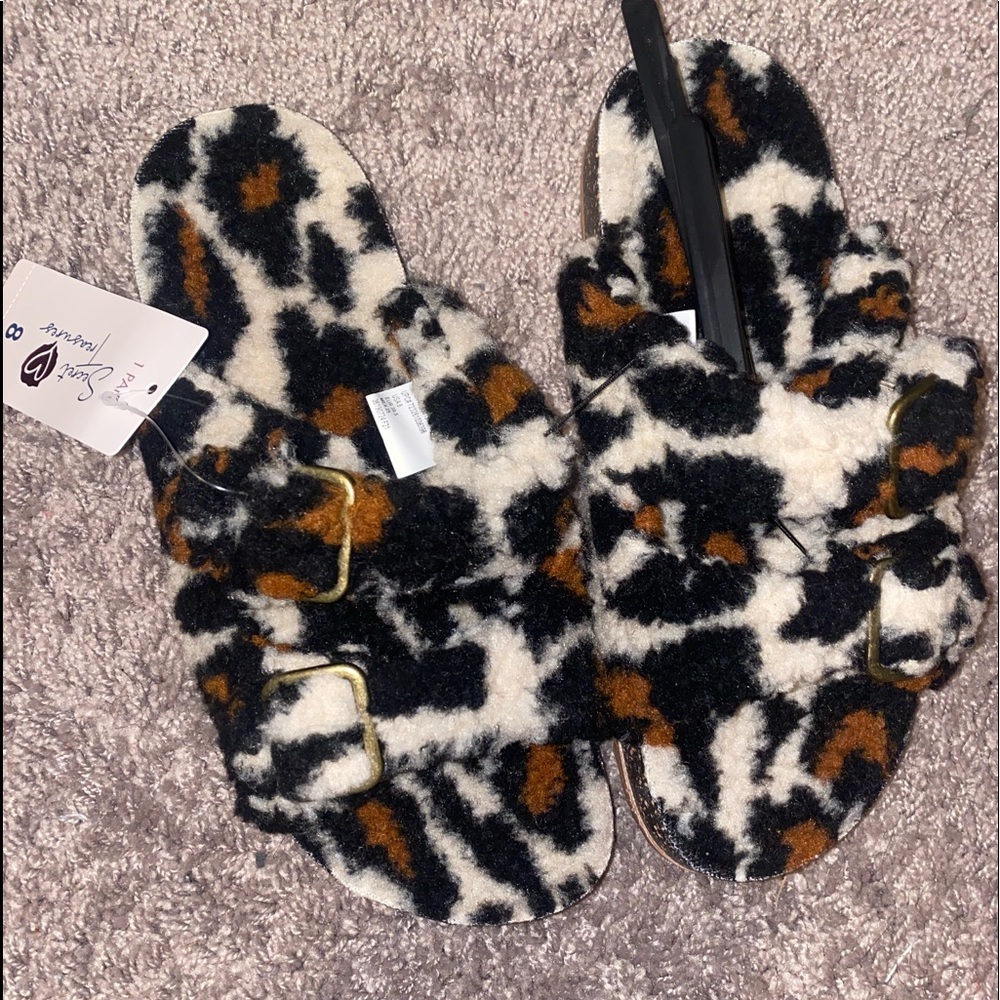 COPY - BRAND NEW SECRET TREASURES LEOPARD LOUNGE FLATS